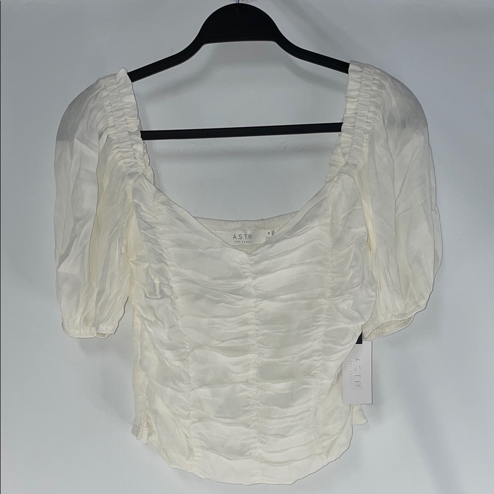 ASTR THE LABEL TENLEY WHITE PUFF SLEEVE RUCHED CROP TOP FTL-01-187